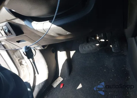 2011 Nissan Versa 1.8Sl z USA, uszkodzony, nr VIN 3N1BC1CP3BL367868